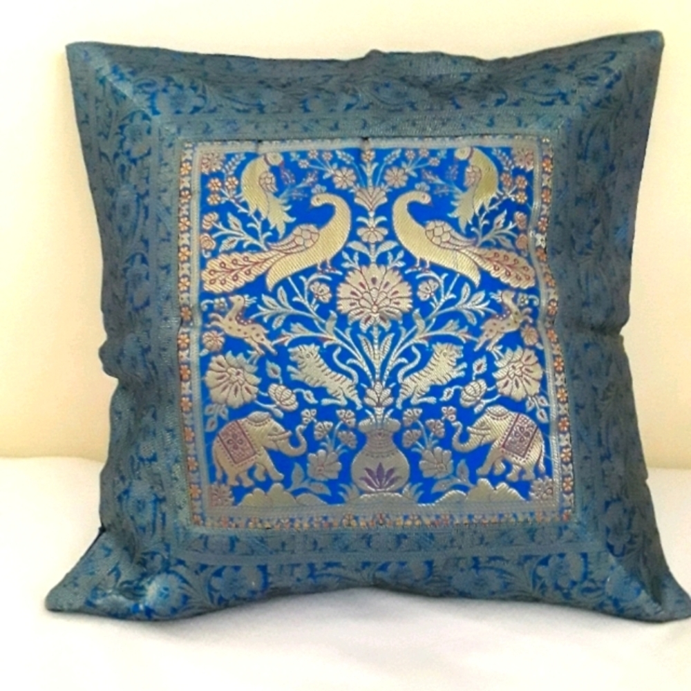LUXURIOUS TEAL & GOLD CUSHION COVER